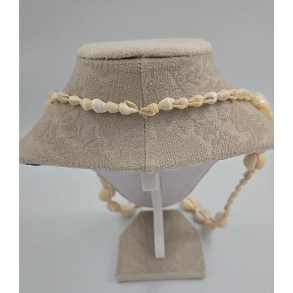 Bohemian Beach Style Cowrie Shell Necklace with Charm - Picture 8 of 10